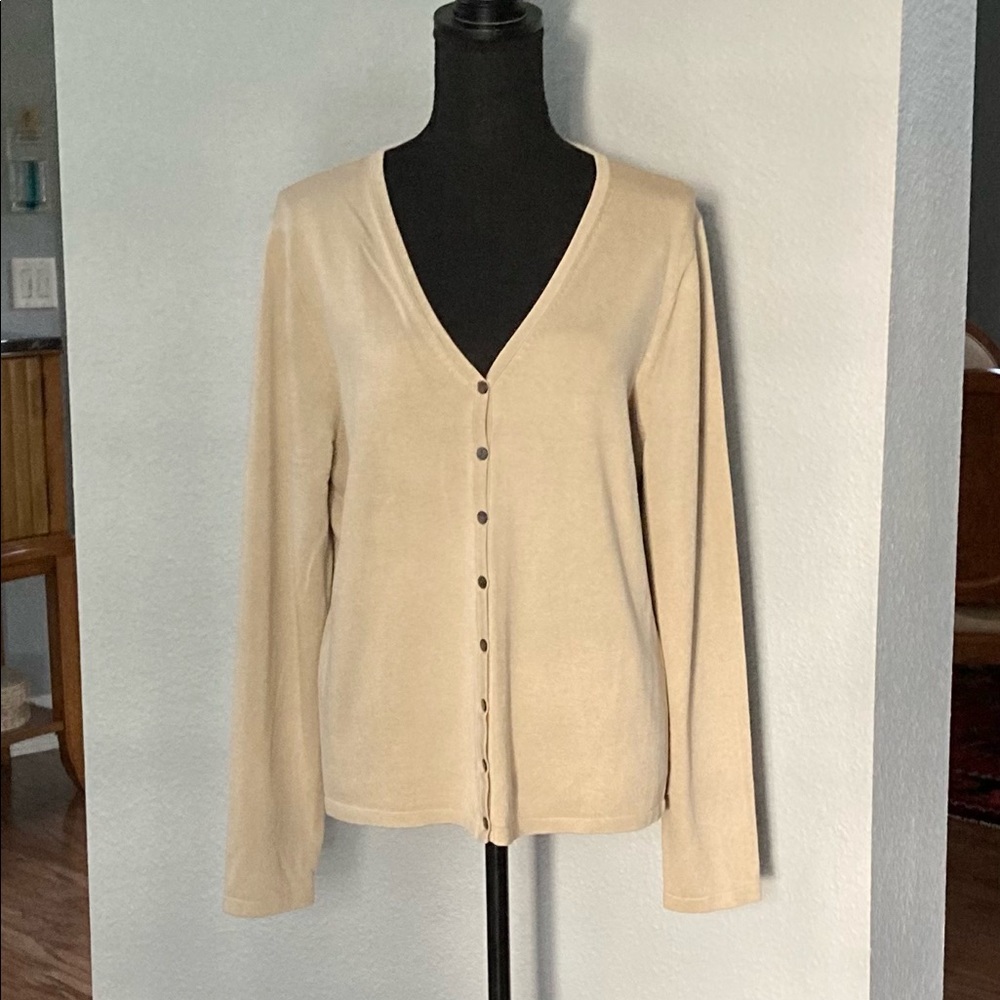 Charter Club beige long sleeve button down V-neck silk/nylon blend cardigan sz L